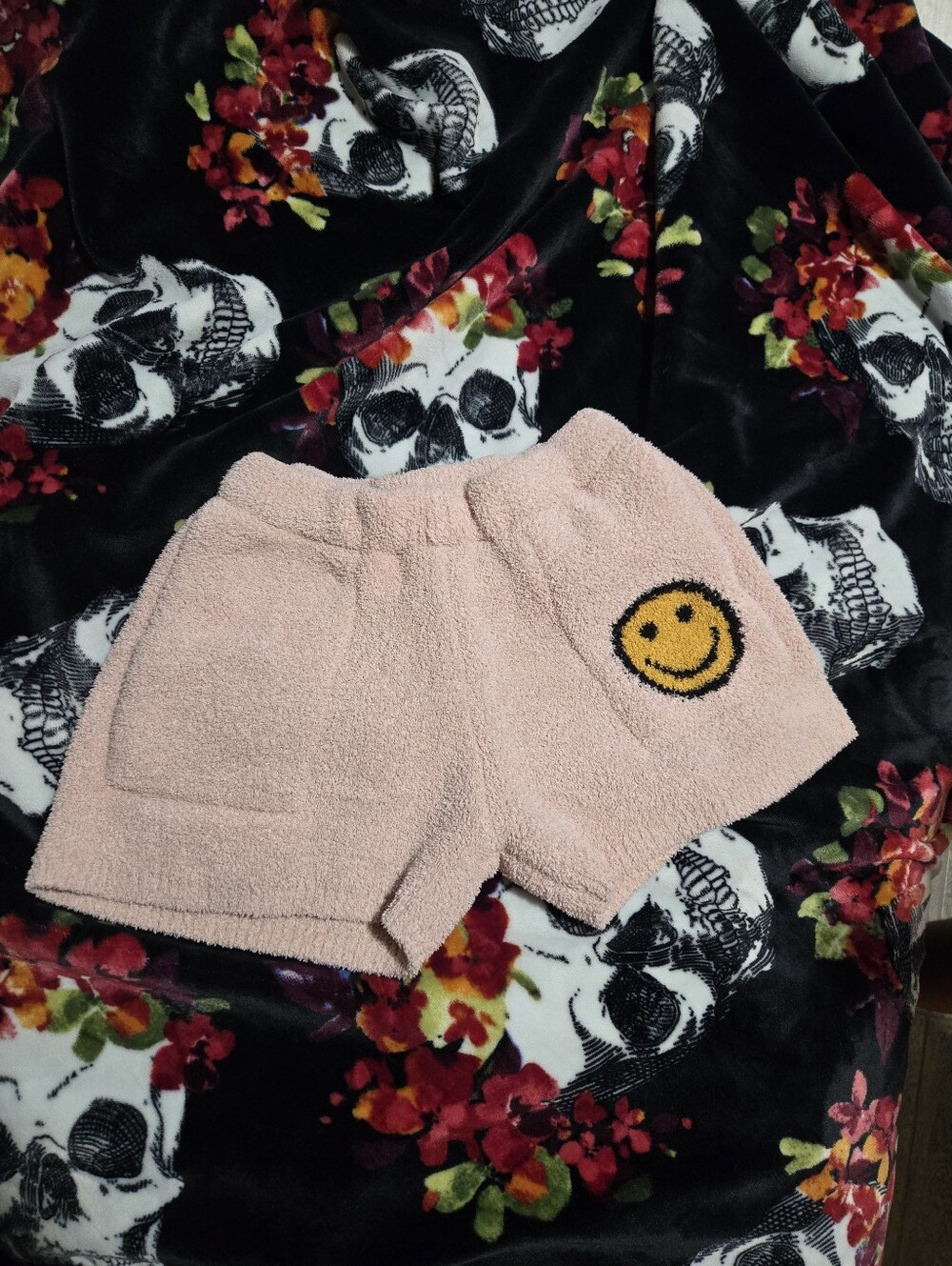 Plush Shorts with Smiley Patch - Pink